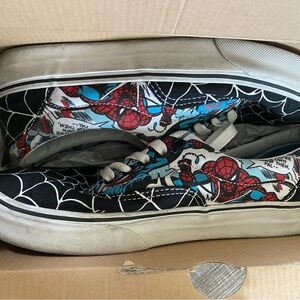 Vans spiderman marvel era men’s 6.5 spider man shoes